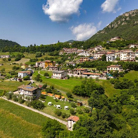 Mos Country House Tremosine Екстериор снимка
