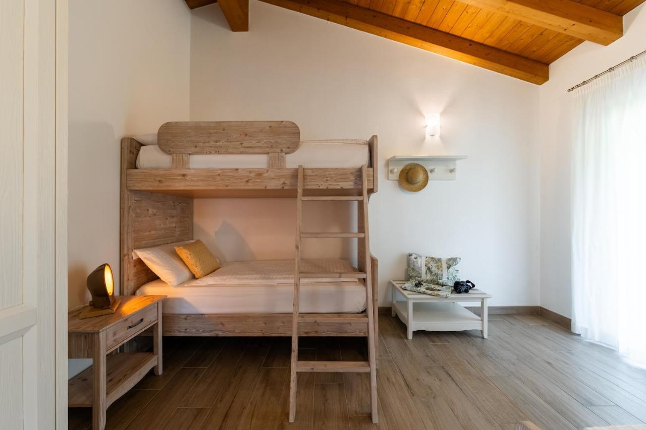 Mos Country House Tremosine Екстериор снимка
