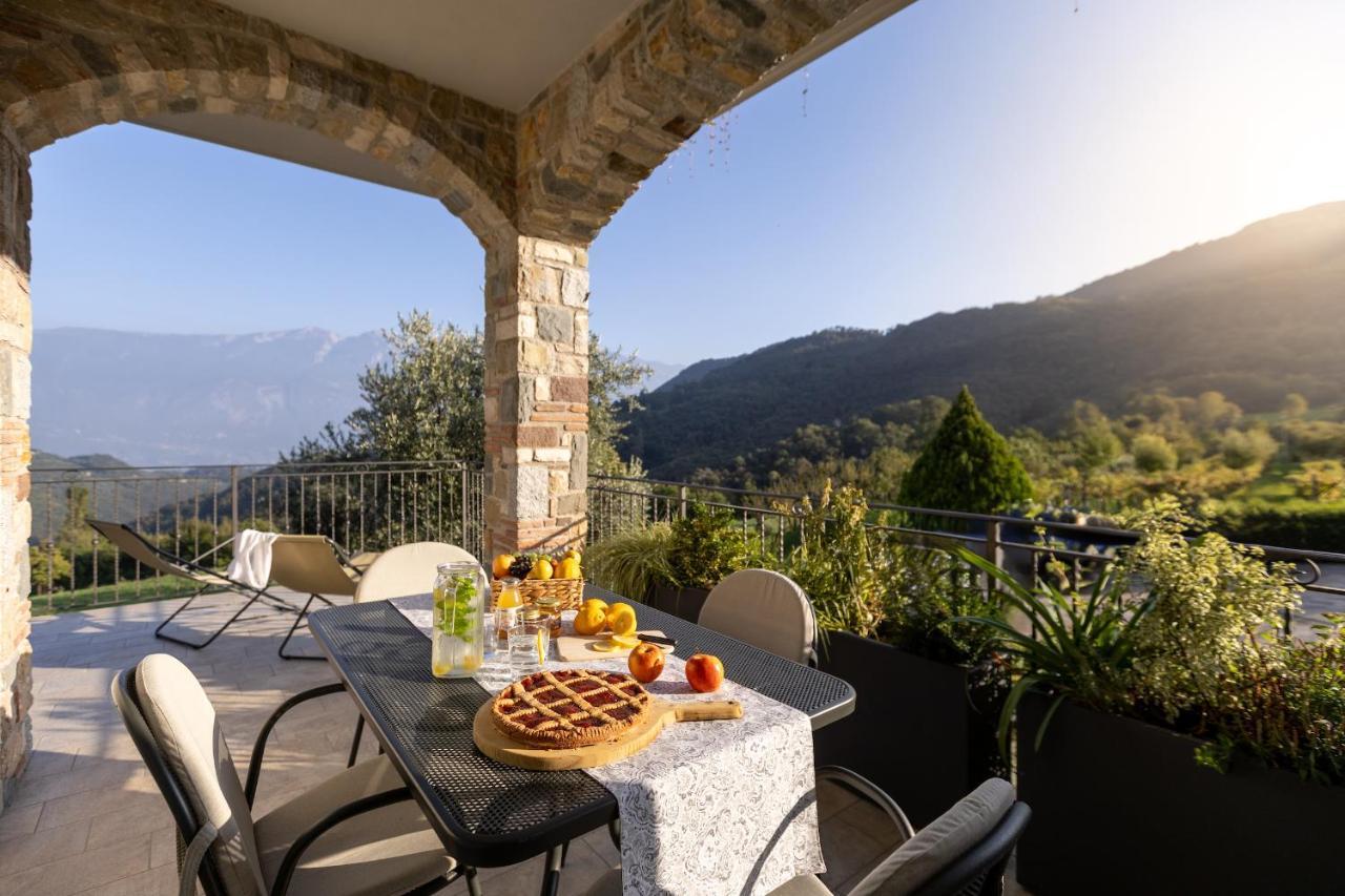 Mos Country House Tremosine Екстериор снимка