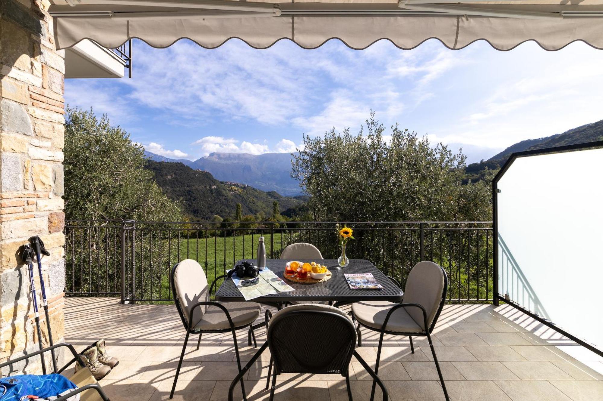 Mos Country House Tremosine Екстериор снимка