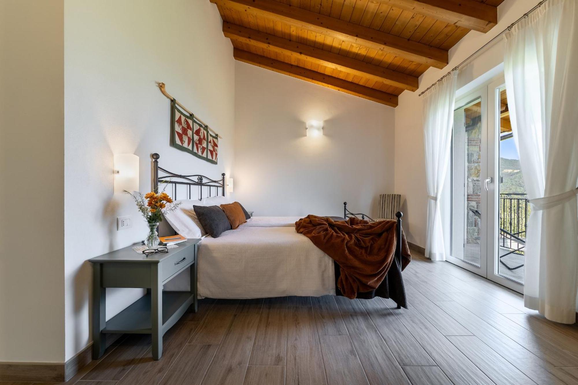 Mos Country House Tremosine Екстериор снимка