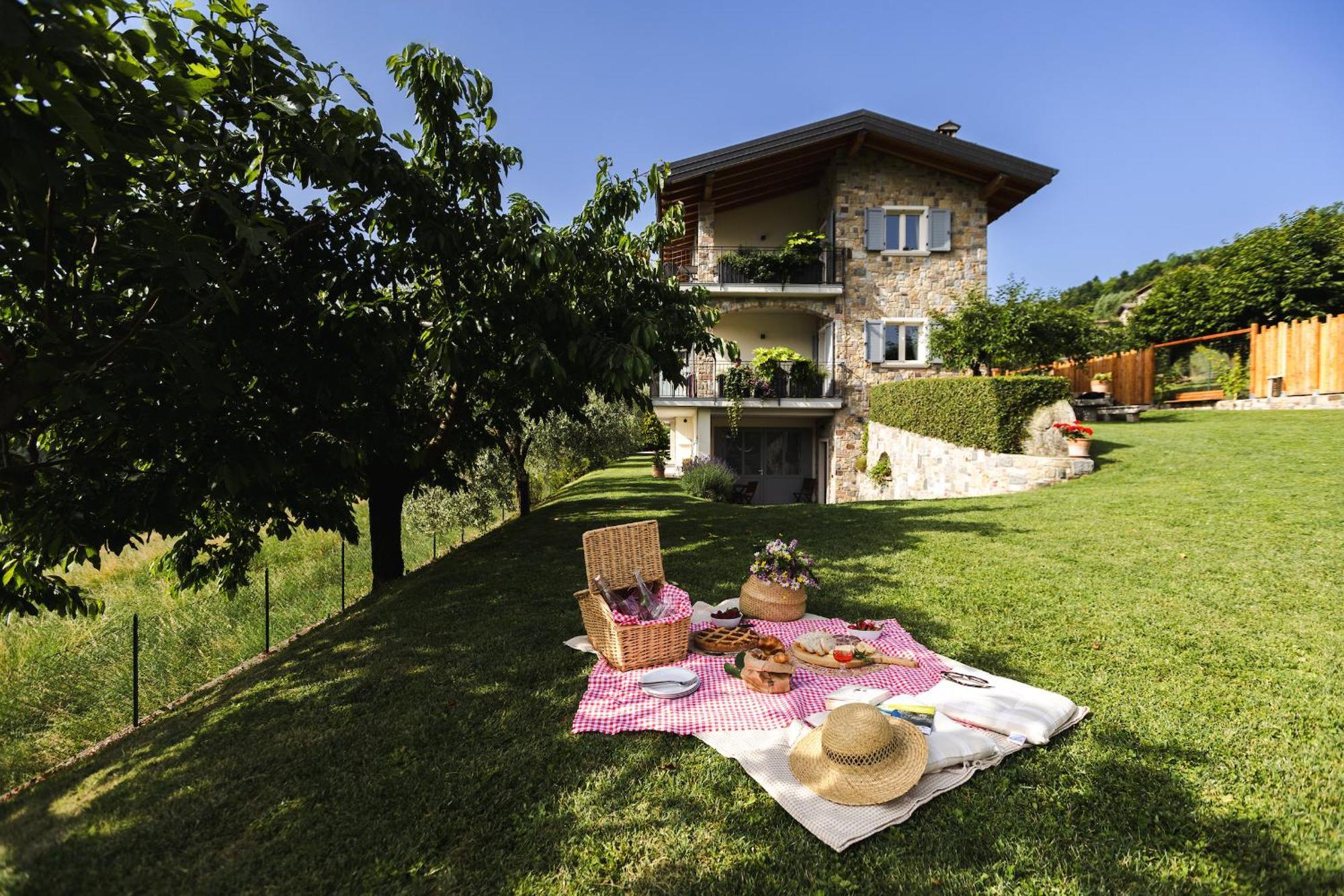 Mos Country House Tremosine Екстериор снимка