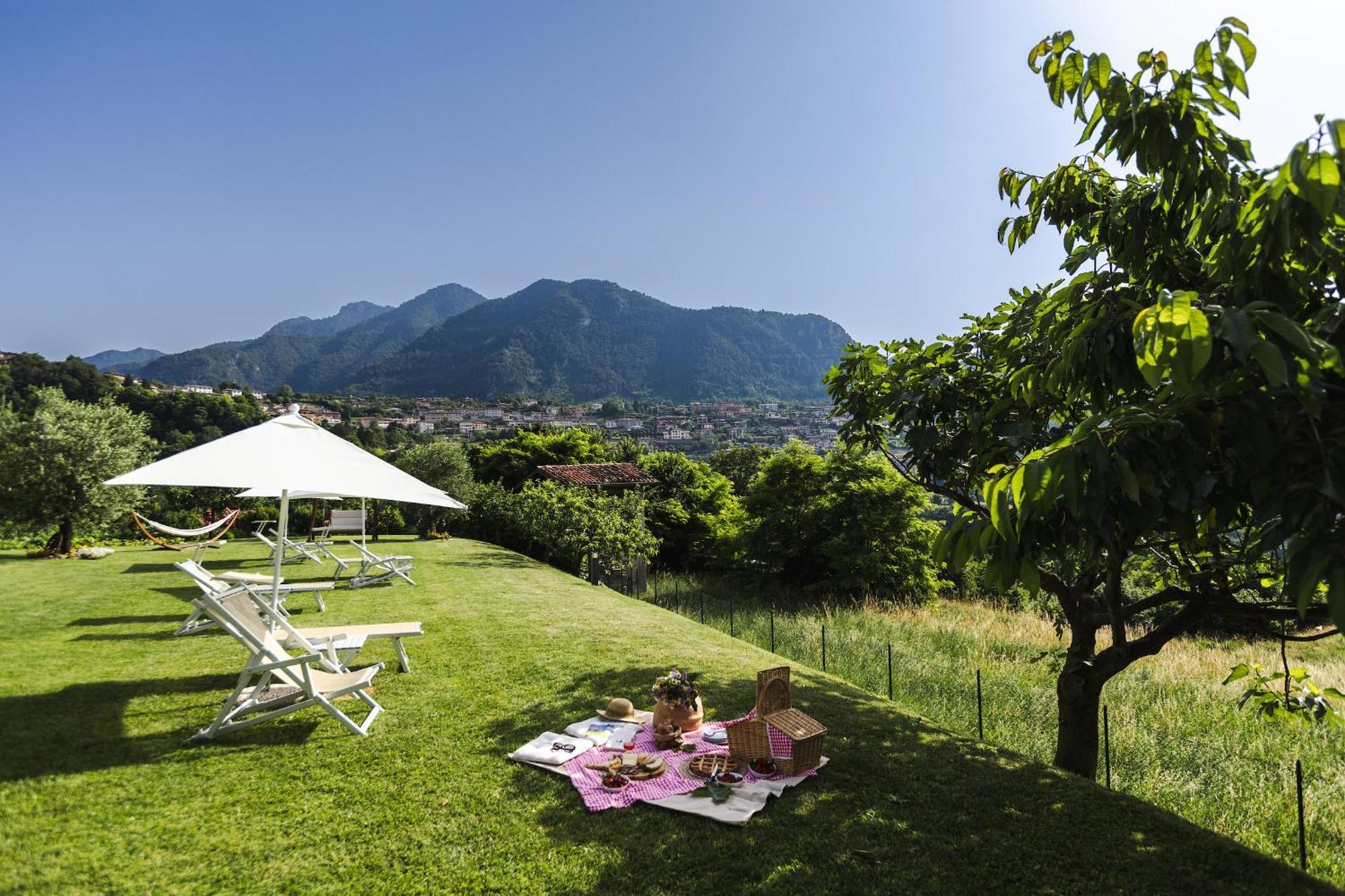 Mos Country House Tremosine Екстериор снимка