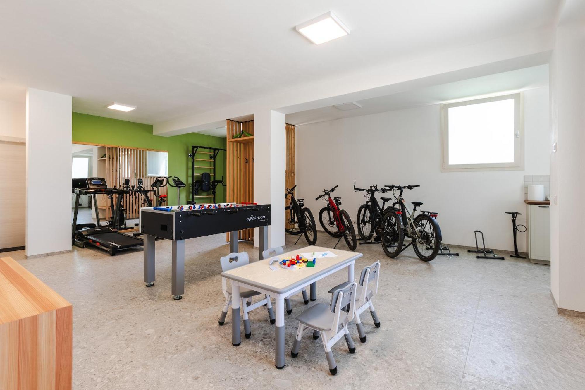 Mos Country House Tremosine Екстериор снимка